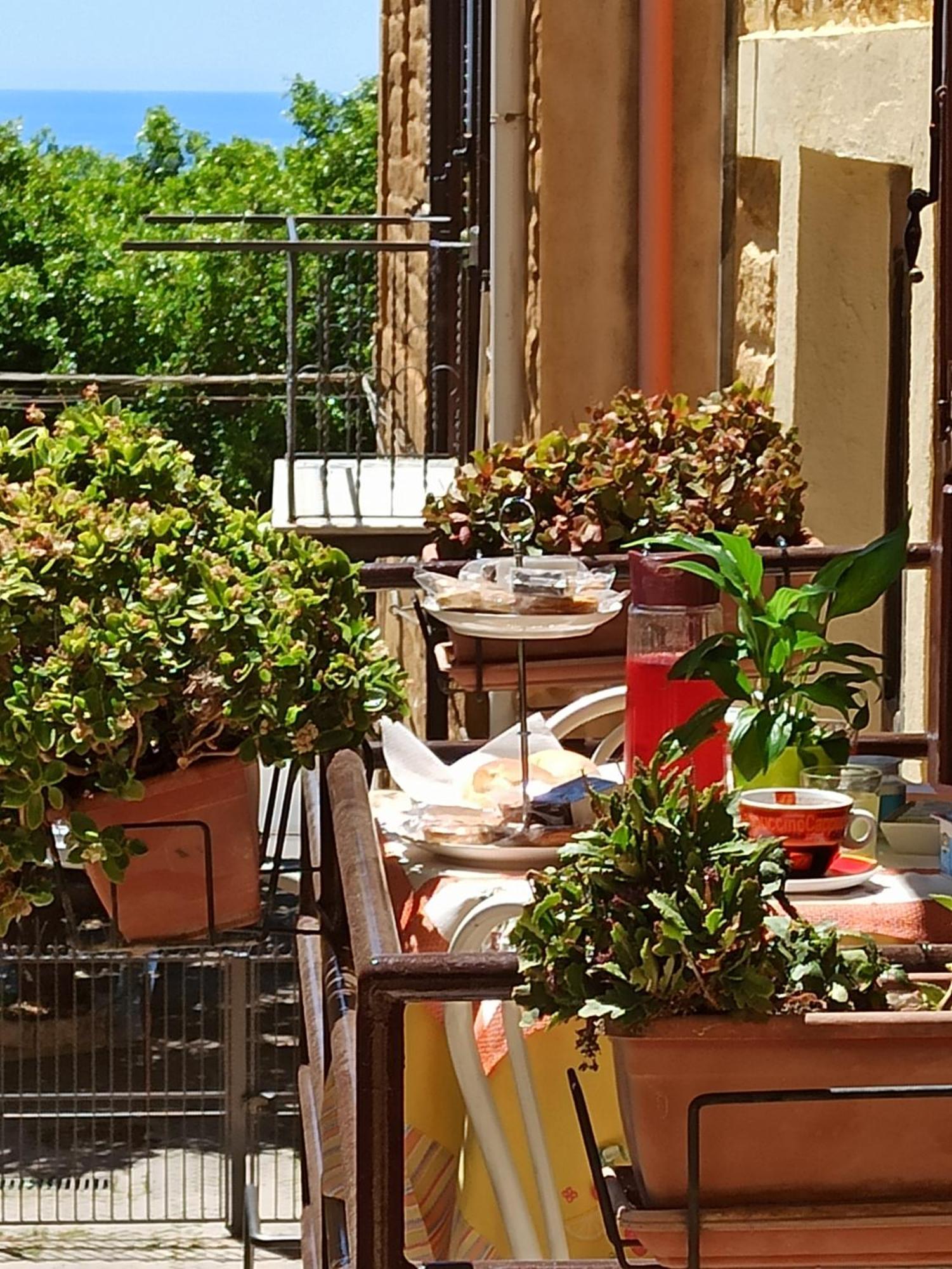 B&B Le 4 Stagioni Sul Viale, Belvedere Di Agrigente Extérieur photo